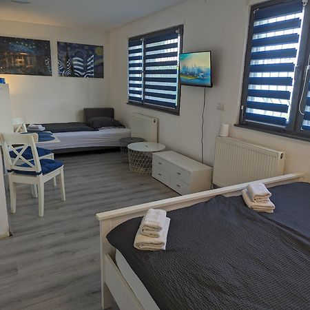 Lovely Studio With Free Parking On Premisis Asten Exterior photo