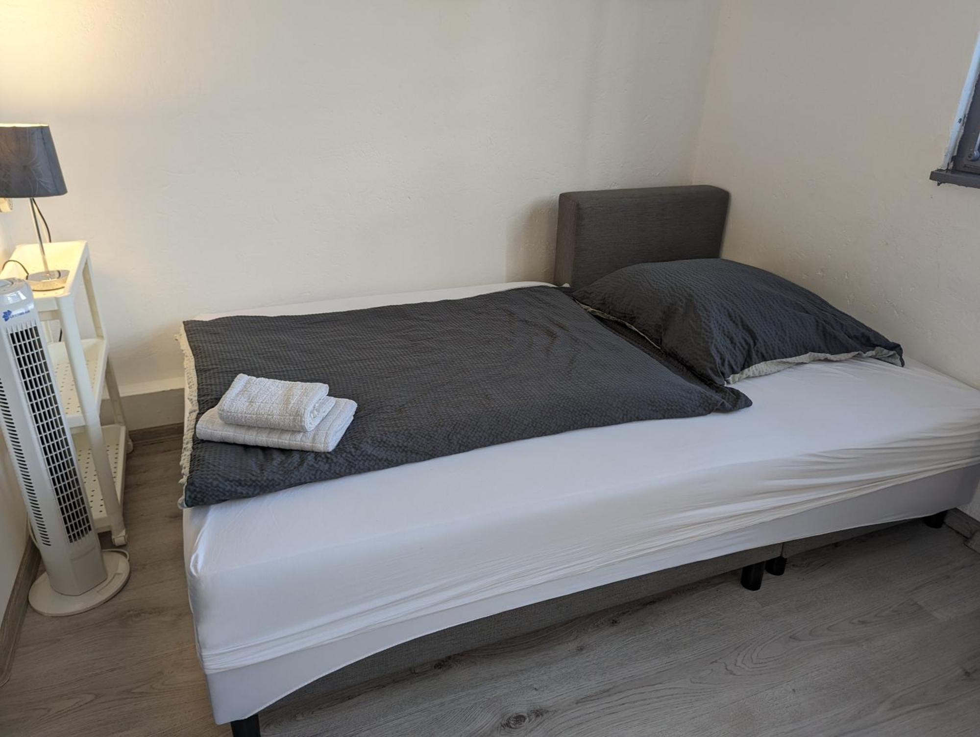 Lovely Studio With Free Parking On Premisis Asten Exterior photo