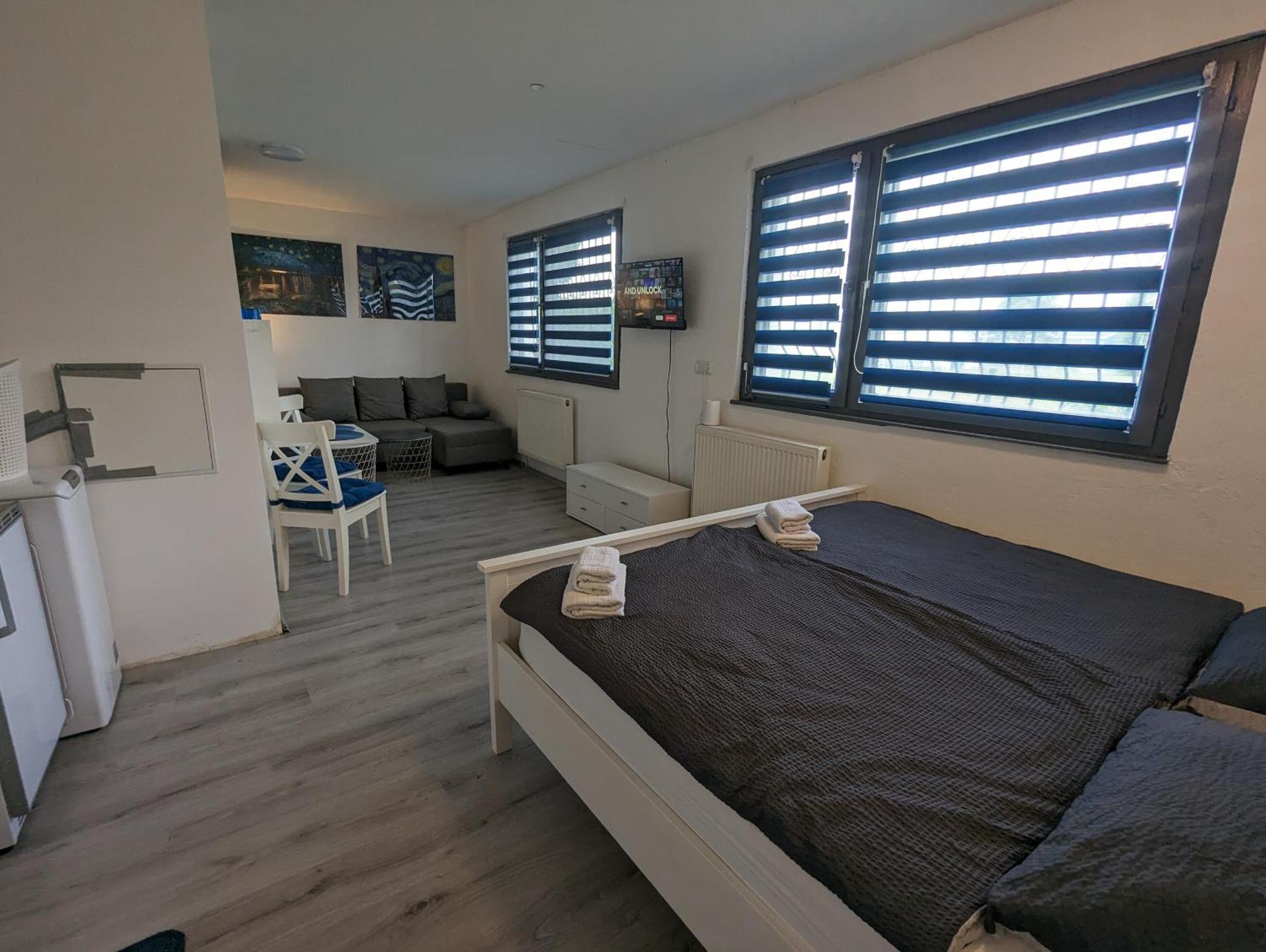 Lovely Studio With Free Parking On Premisis Asten Exterior photo